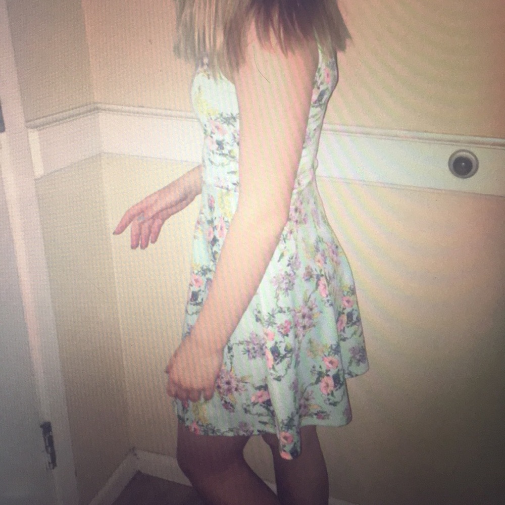SUPER CUTE FLORAL DRESS👗